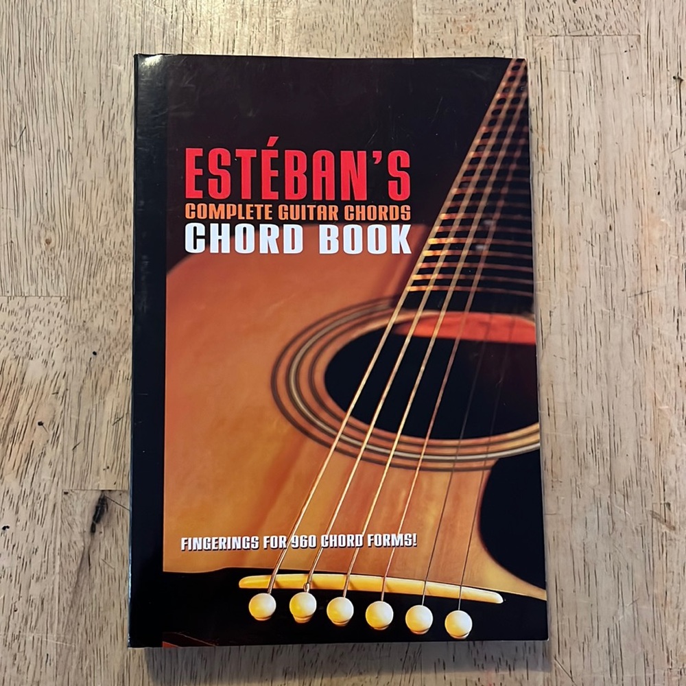 Esteban's Complete Guitar Chords Chord Book